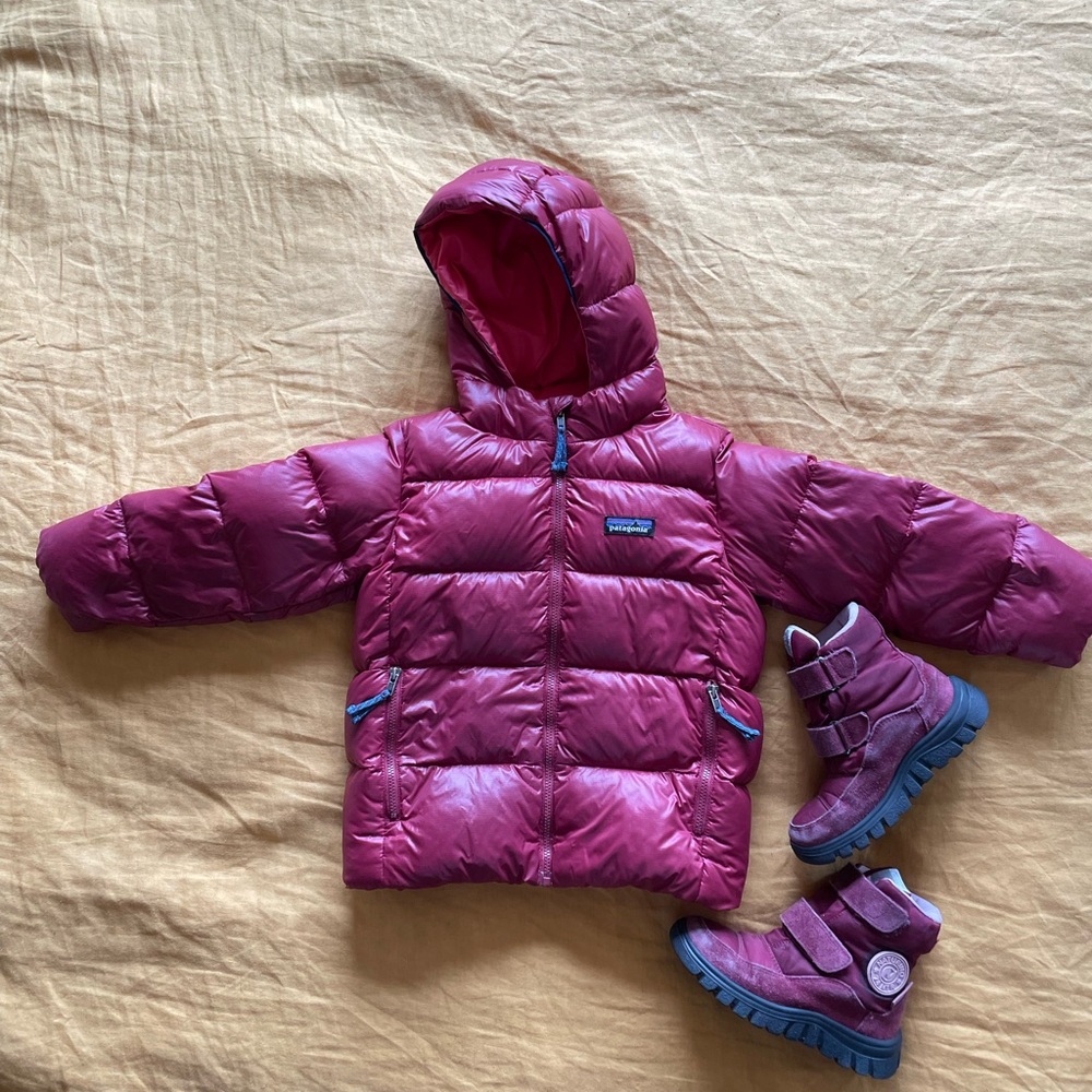 Patagonia Kids Puffer Jacket - with free matching boots!